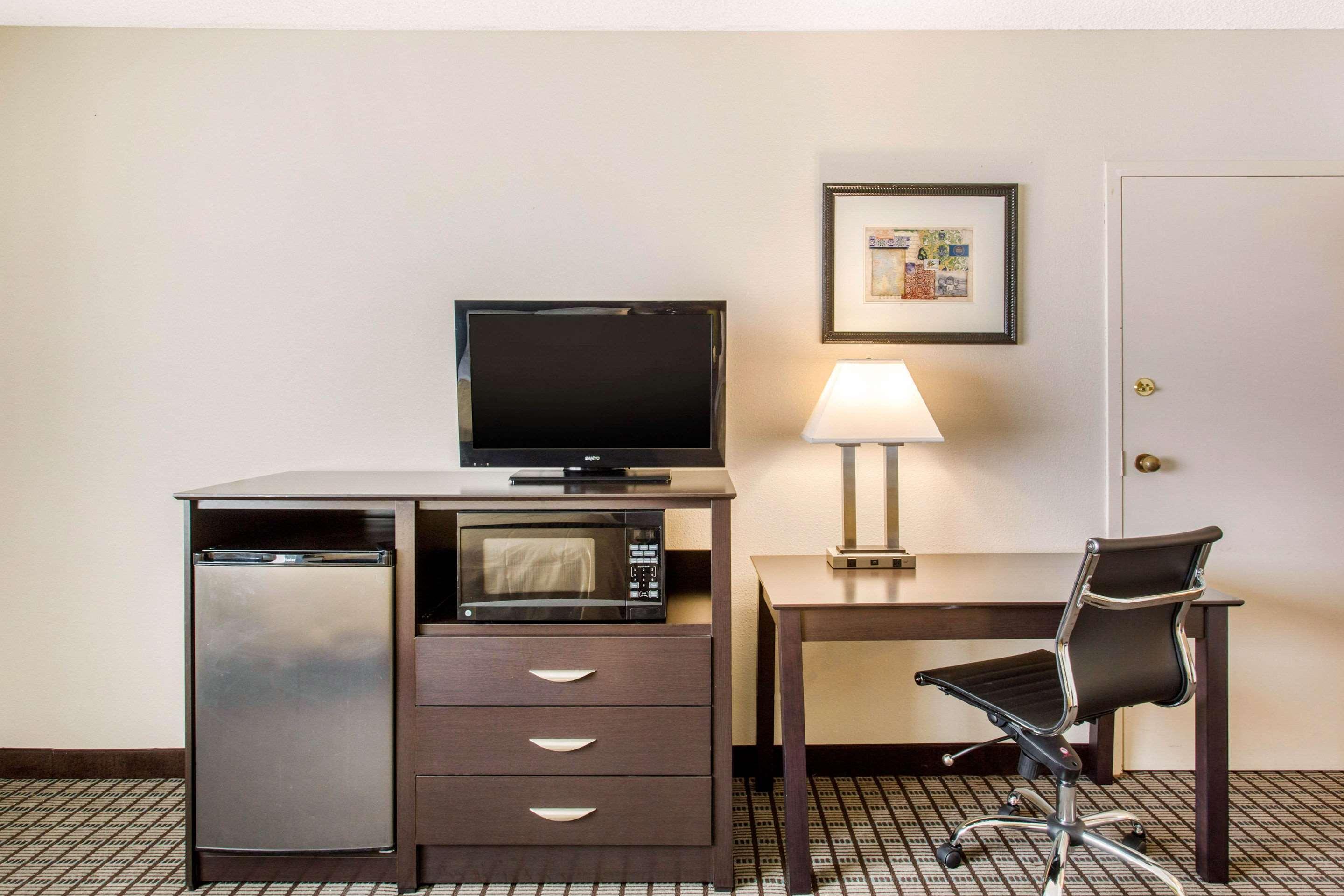 Quality Inn Stateline Wendover Buitenkant foto