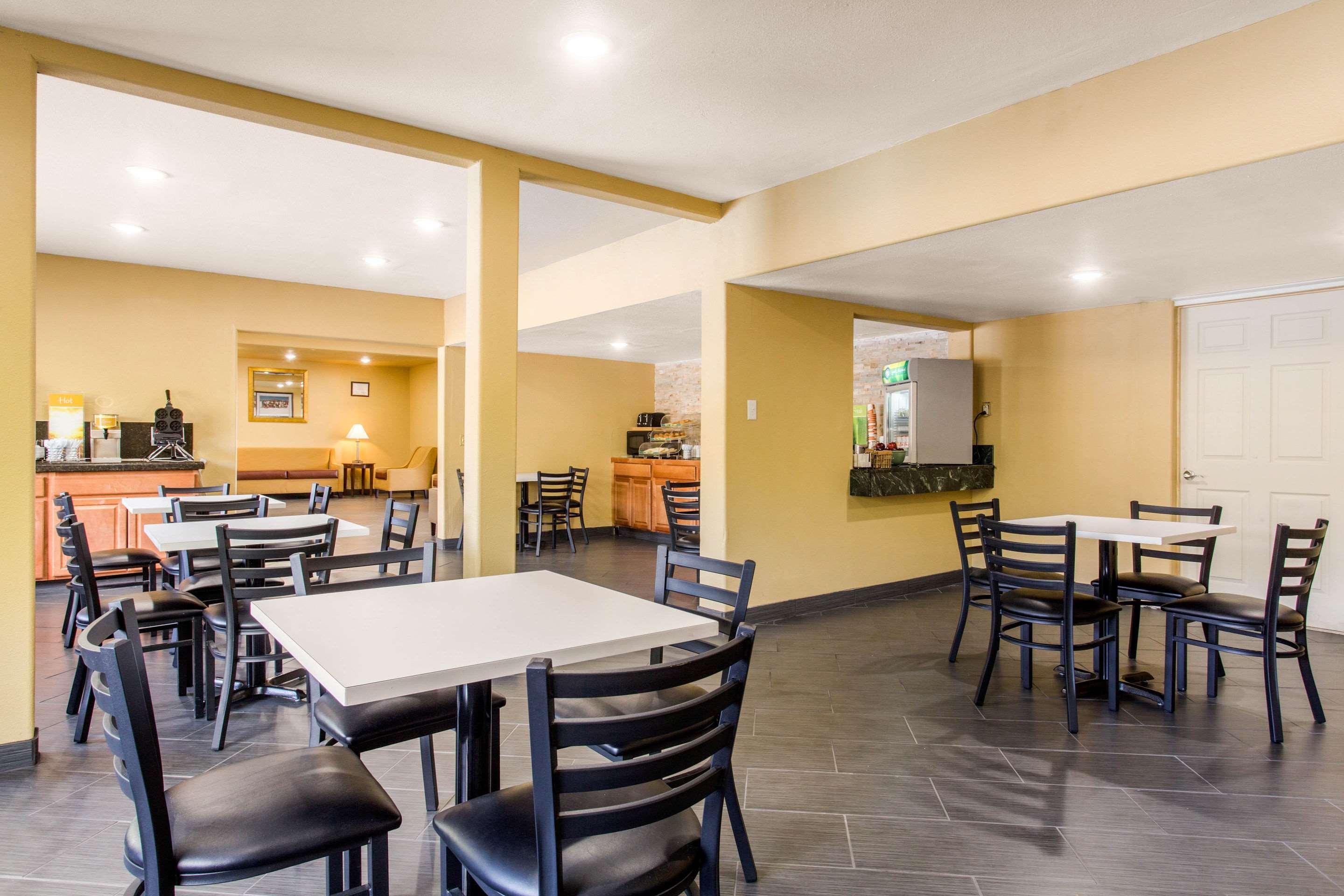 Quality Inn Stateline Wendover Buitenkant foto
