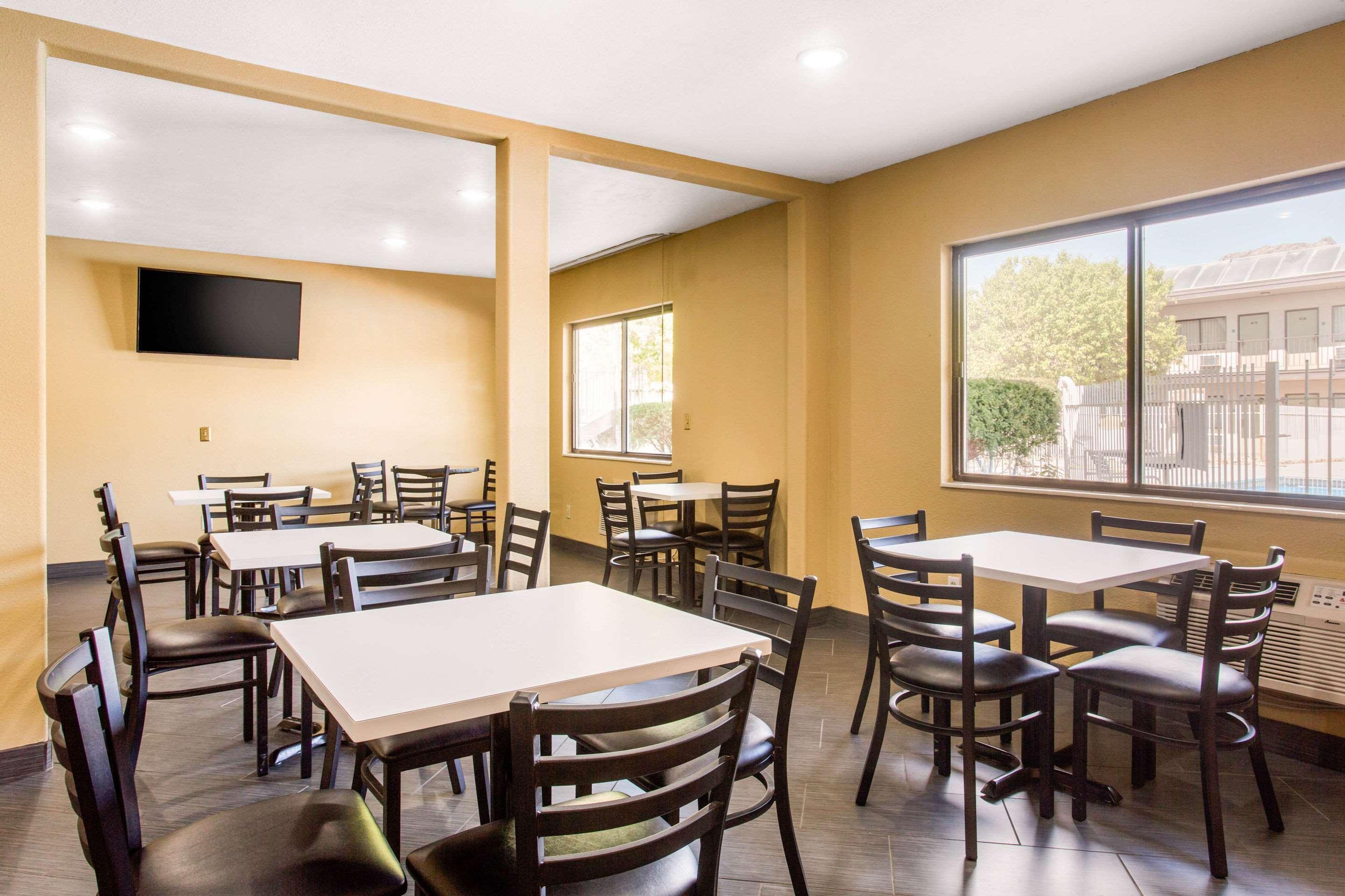 Quality Inn Stateline Wendover Buitenkant foto