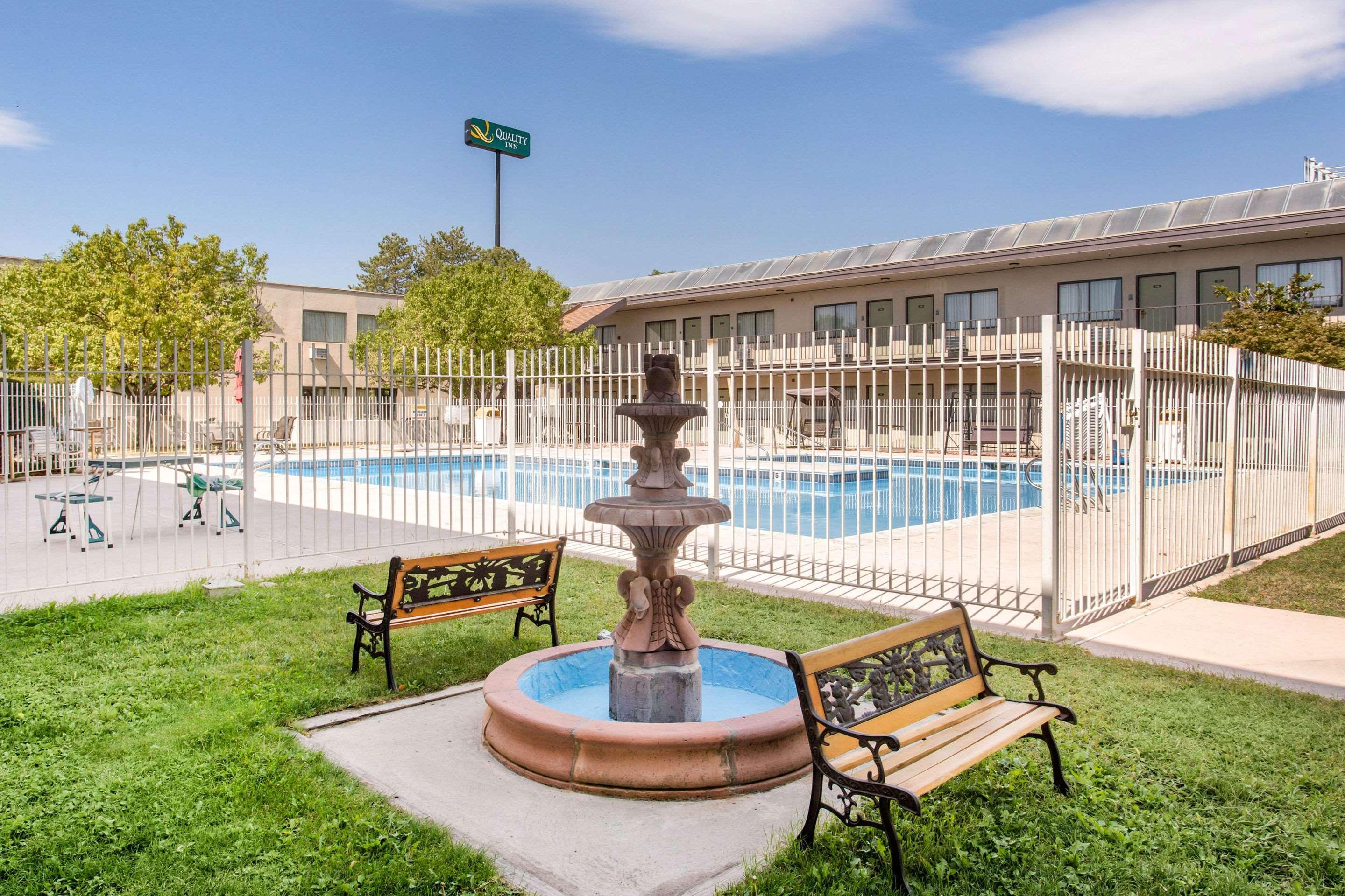 Quality Inn Stateline Wendover Buitenkant foto